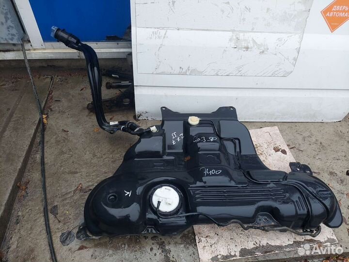 Бензобак Renault Fluence седан 1.6 2012