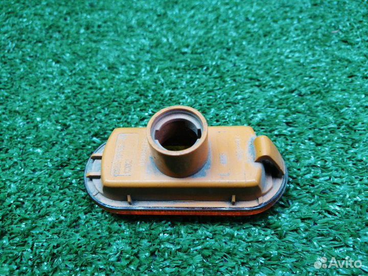 Повторитель поворота передний правый Ford Fusion