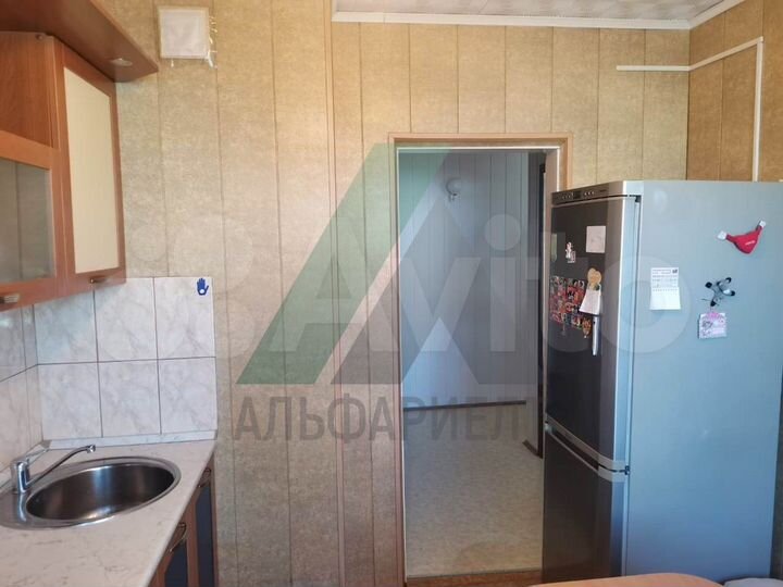 2-к. квартира, 50 м², 2/3 эт.