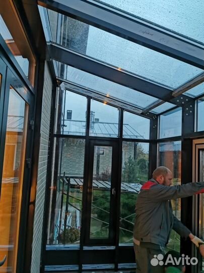 Пластиковые двери входные