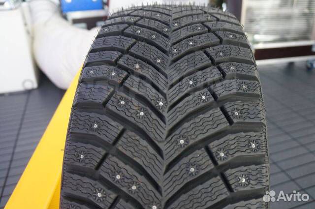 Michelin X-Ice North 4 225/40 R18 92T