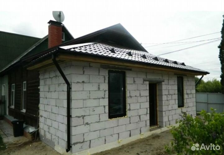 Бригада строителей