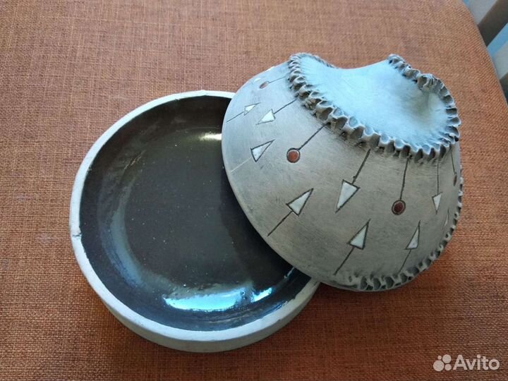 Шкатулка керамическая