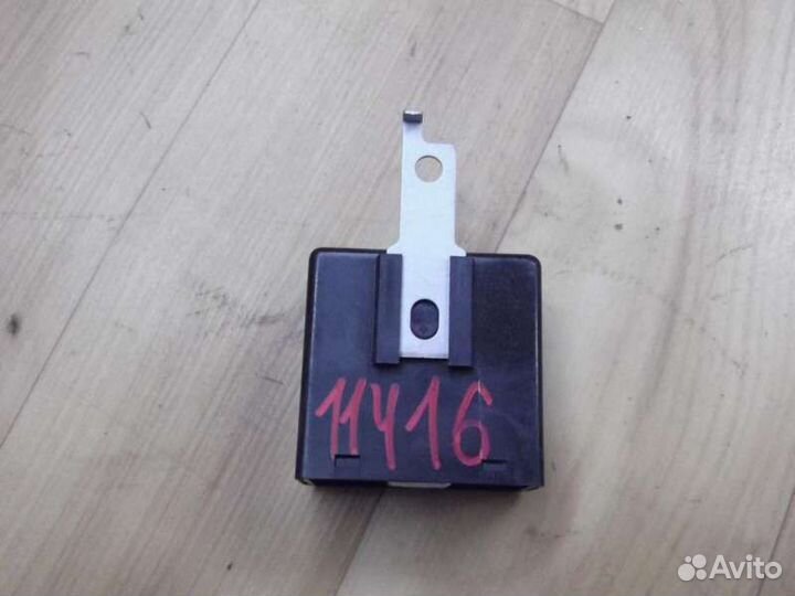 Блок управления зеркалами Chevrolet Captiva C140 2