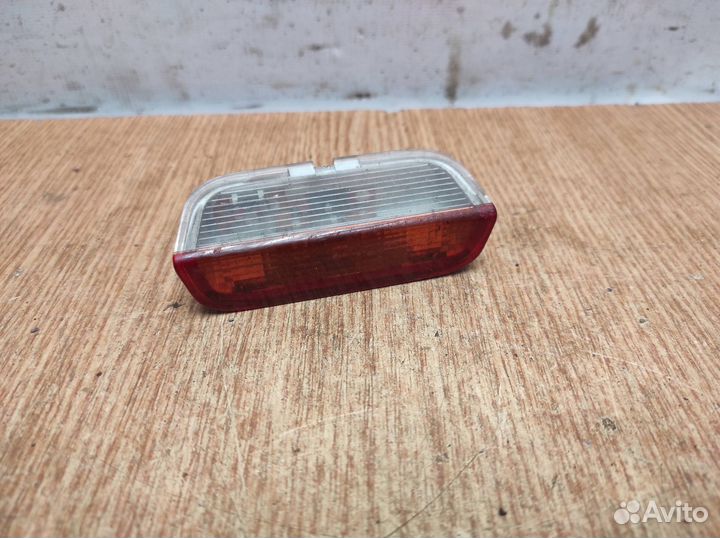 Фонарь габаритный VW Touareg 2010-2018