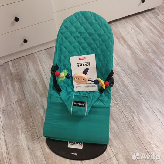Шезлонг для новорожденных