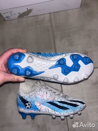 Футбольные бутсы