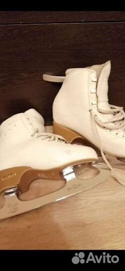 Фигурные коньки edea chorus