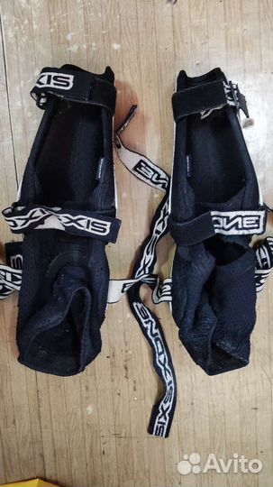 Наколенники