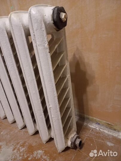 Батарея чугунная