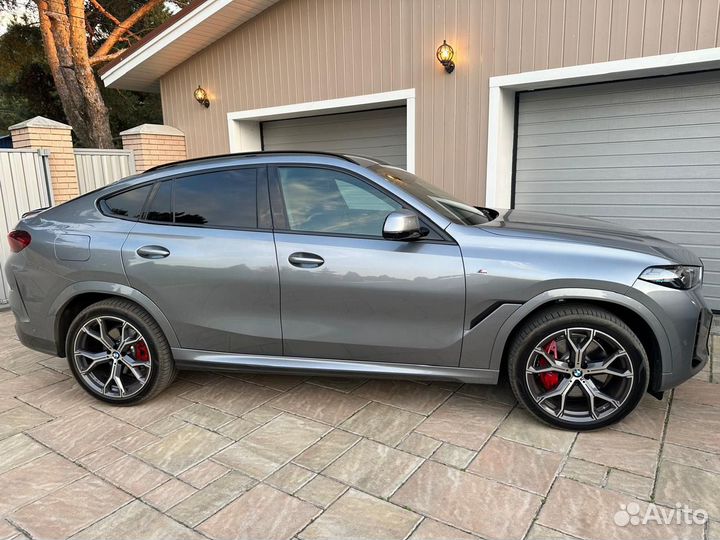BMW X6 3.0 AT, 2023, 600 км