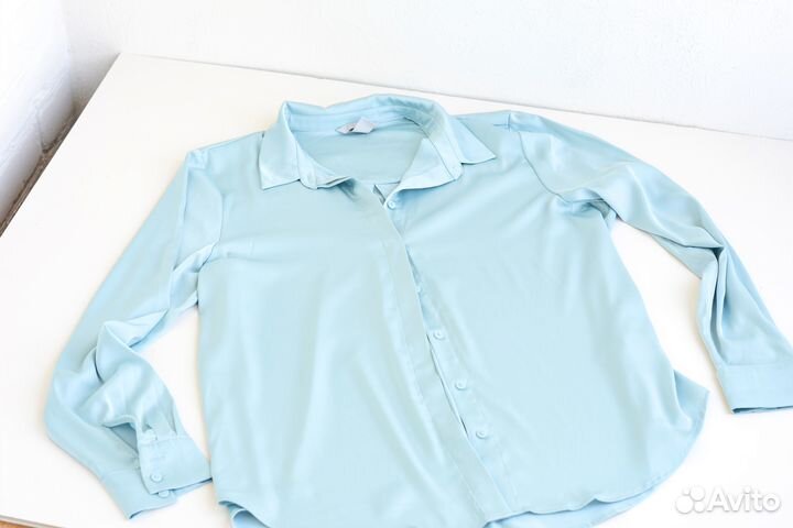 Женская голубая атласная рубашка H&M 44-46р