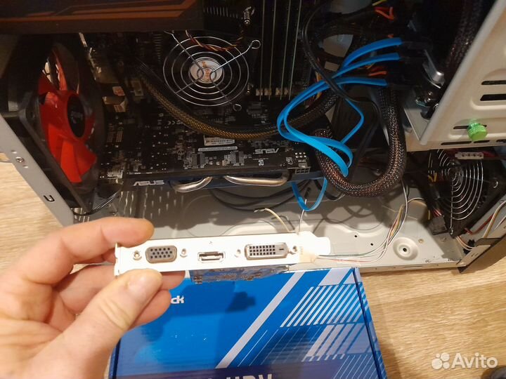 Видеокарта Asus GeForce GT710 1 гб DDR5