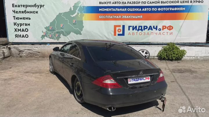 Рычаг стояночного тормоза Mercedes-Benz CLS-Class 500 (W219) 2114270120