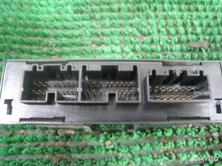 Блок комфорта (коммутационный) Nissan Almera Tino
