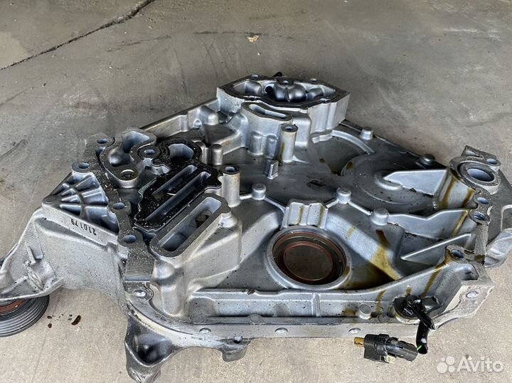 Крышка двигателя передняя Мерседес м278 м157