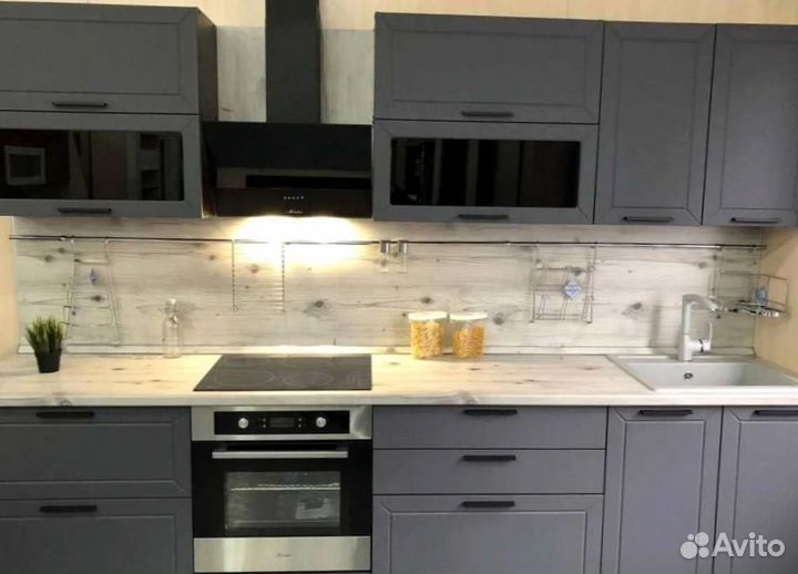 Кухня новая