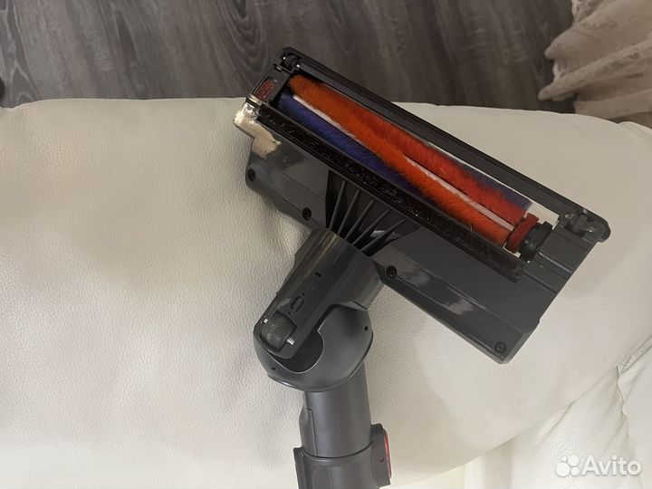 Вертикальный пылесос polaris