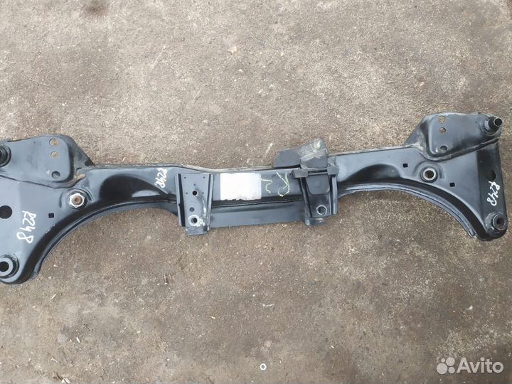 Балка переднего моста BMW E46 E85 31111096902