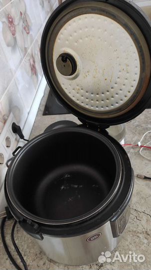 Мультиварка redmond в хорошем состоянии