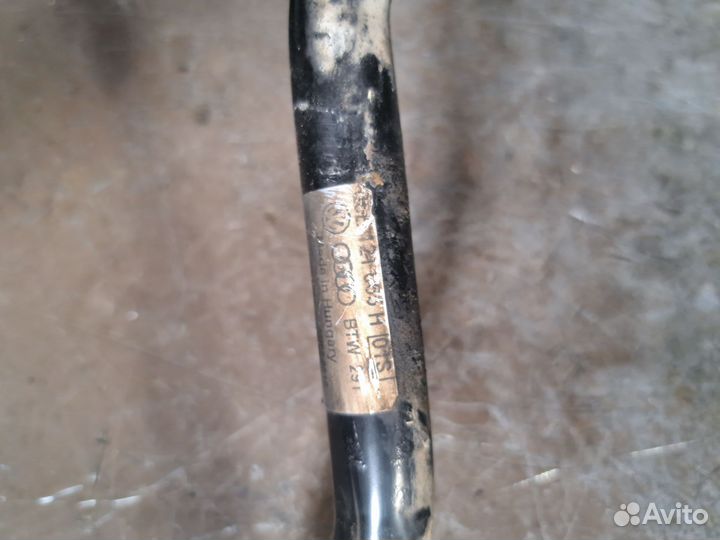 Трубка охлаждения Audi A6 C6