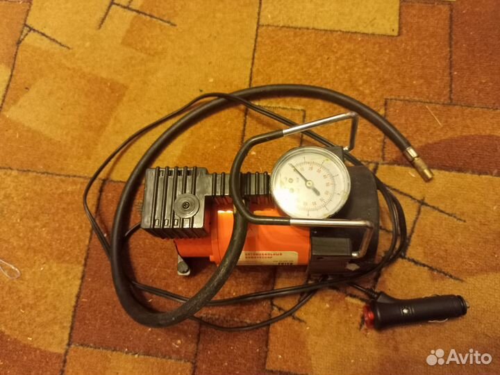 Автомобильный компрессор