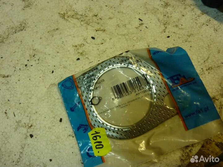 Клапанная крышка дв. 6G72 12V мицубиси паджеро 2