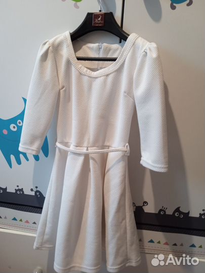 Платье для девочки 122- 128 белое