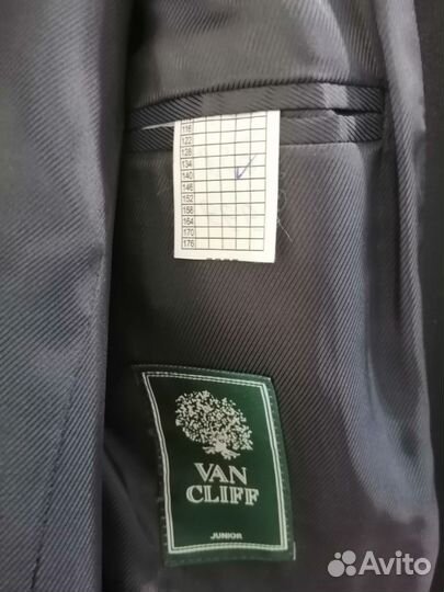 Пиджак для мальчика 140