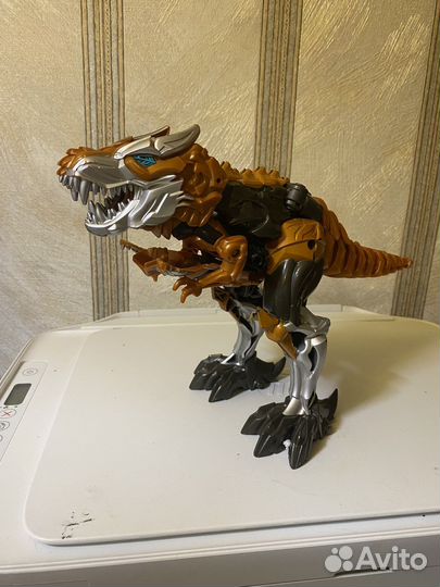 Трансформер динозавр гримлок