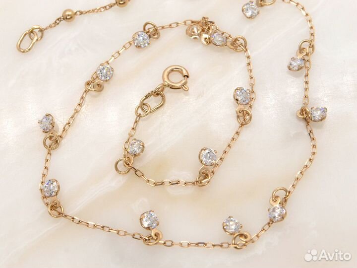 Золотой браслет с фианитами