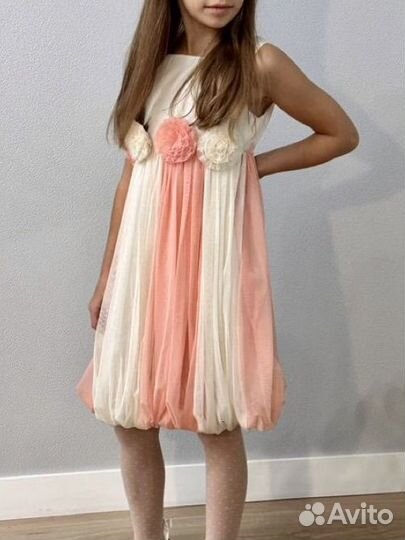 Новое Пышное платье нарядное