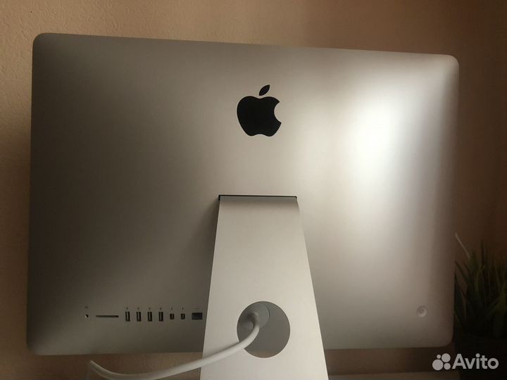 Apple iMac 21,5