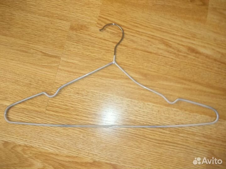Вешалки плечики антискользящие