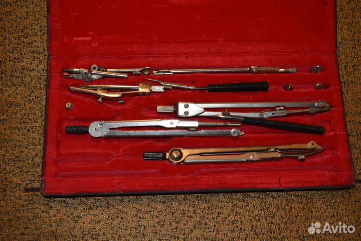 Готовальня