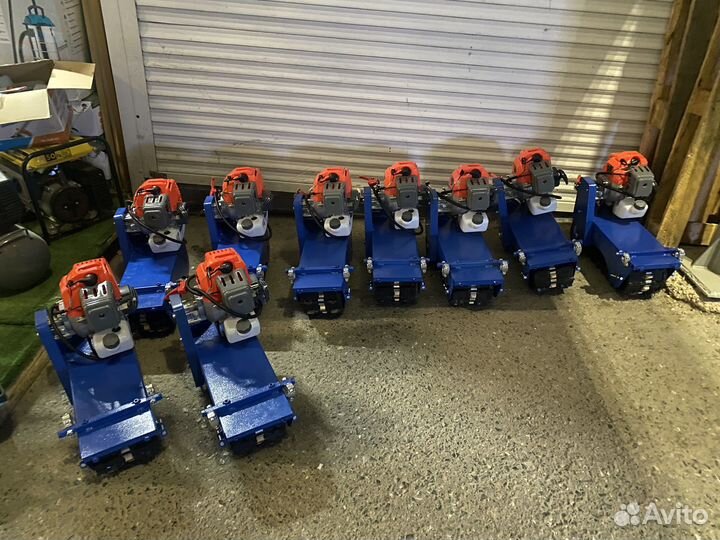 Детский снегокат с мотором