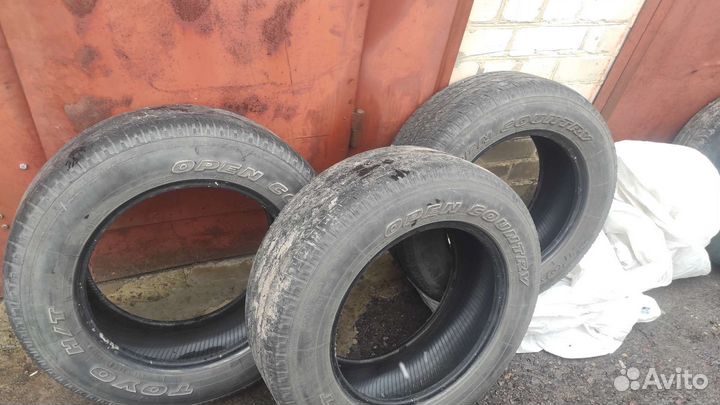 Toyo Open Country H/T 235/65 R17 108V