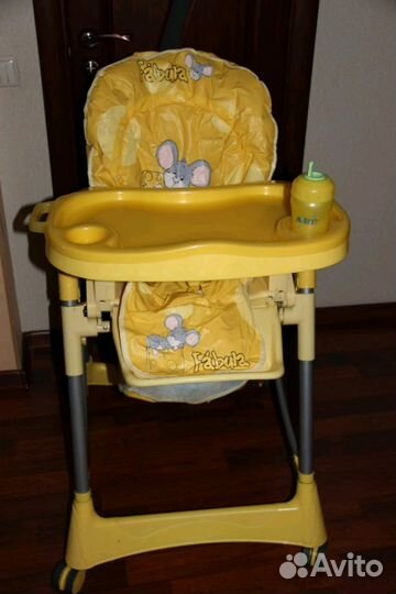 Детский стульчик для кормления