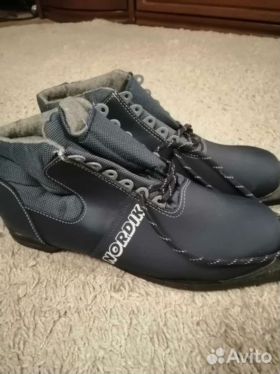 Лыжные ботинки nordik 46 размер