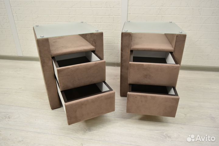 Прикроватные тумбы