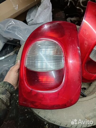 Фонарь задний правый Citroen Xsara Picasso