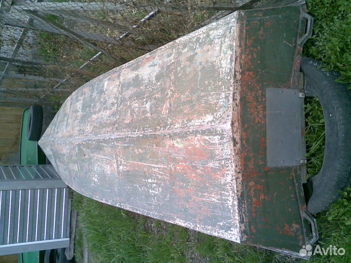 Лодка с мотором