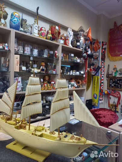 Корабль сувенирный