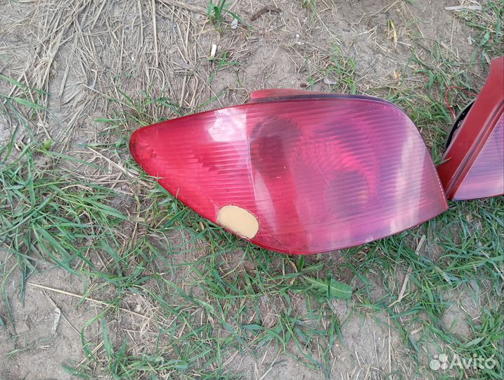 Задние фонари Peugeot 307