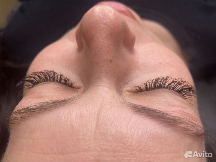 Наращивание и ламинирование ресниц