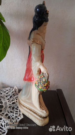 Статуэтка Японка