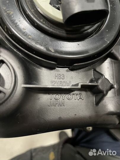 Камри 50 фара оригинал