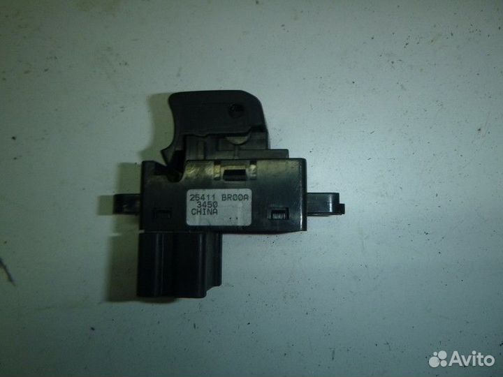 Кнопка стеклоподъемника nissan qashqai J10 2006