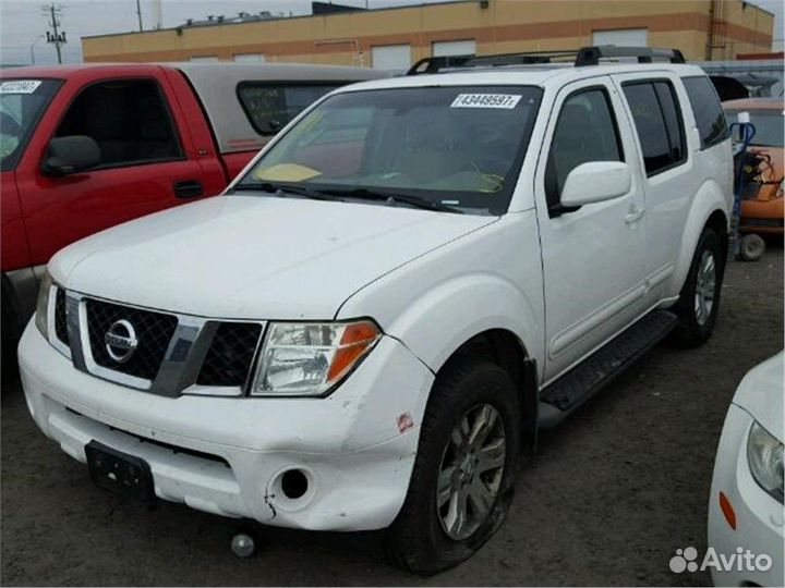 Разбор на запчасти Nissan Pathfinder