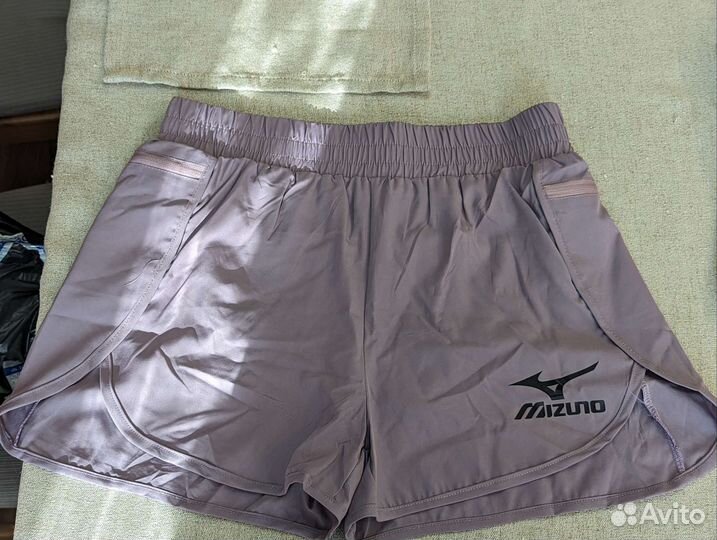 Спортивные шорты